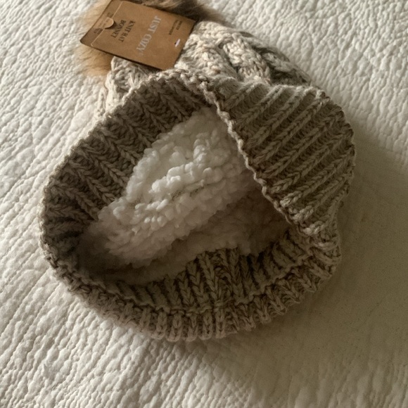 Knit hat - Picture 4 of 4